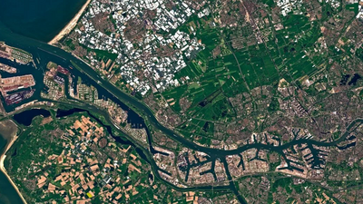 air-liquide-announces-major-investments-support-european-decarbonization-collaboration1-totalenergies